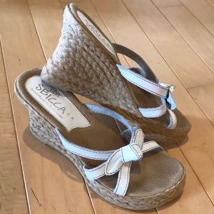 SBICCA White Wedge Sandal Size 8M